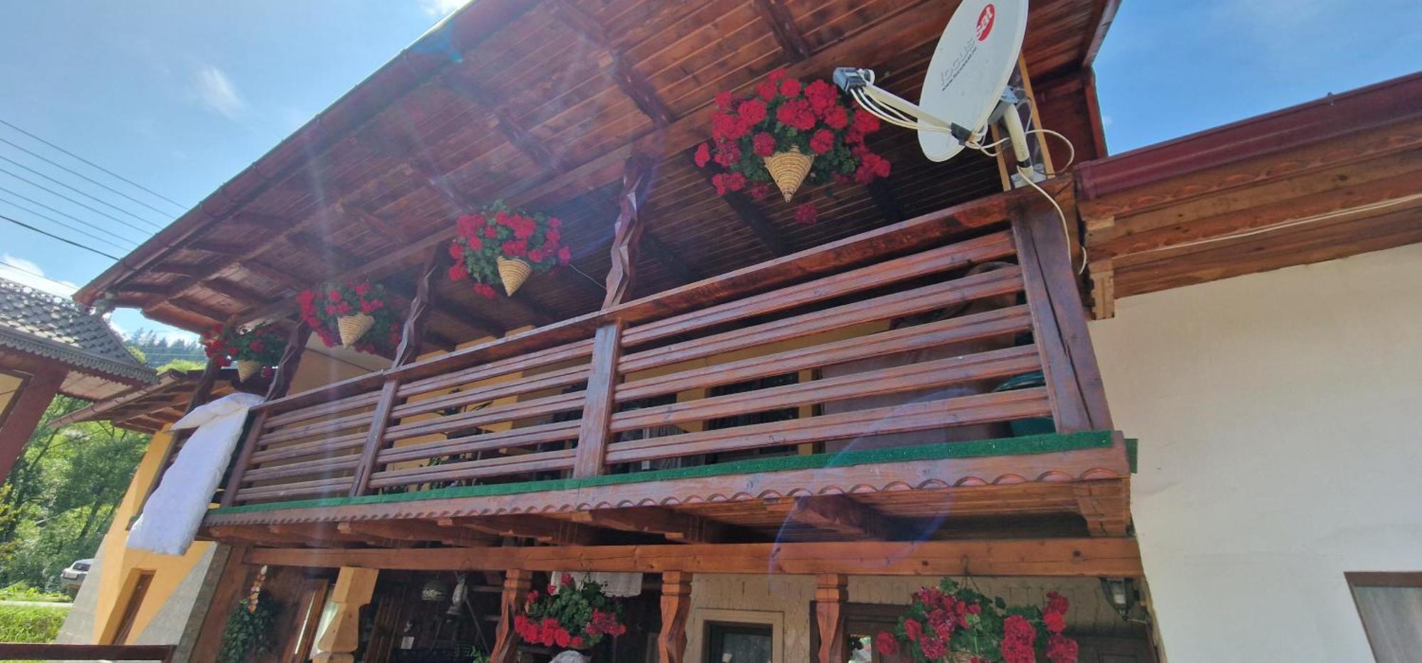 Hotel Casa Agroturistica Tarancuta Din Vatra Moldoviţei Zewnętrze zdjęcie